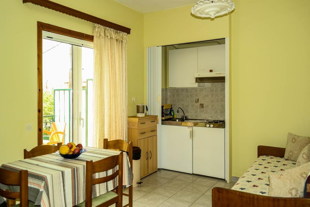 Maistreli Hotel Apartments Ступа Стая снимка